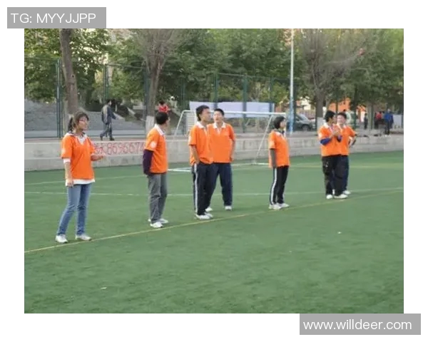 南京飞盘队的盯防策略解析与战术亮点探讨